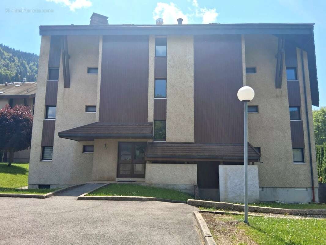 Appartement à LELEX