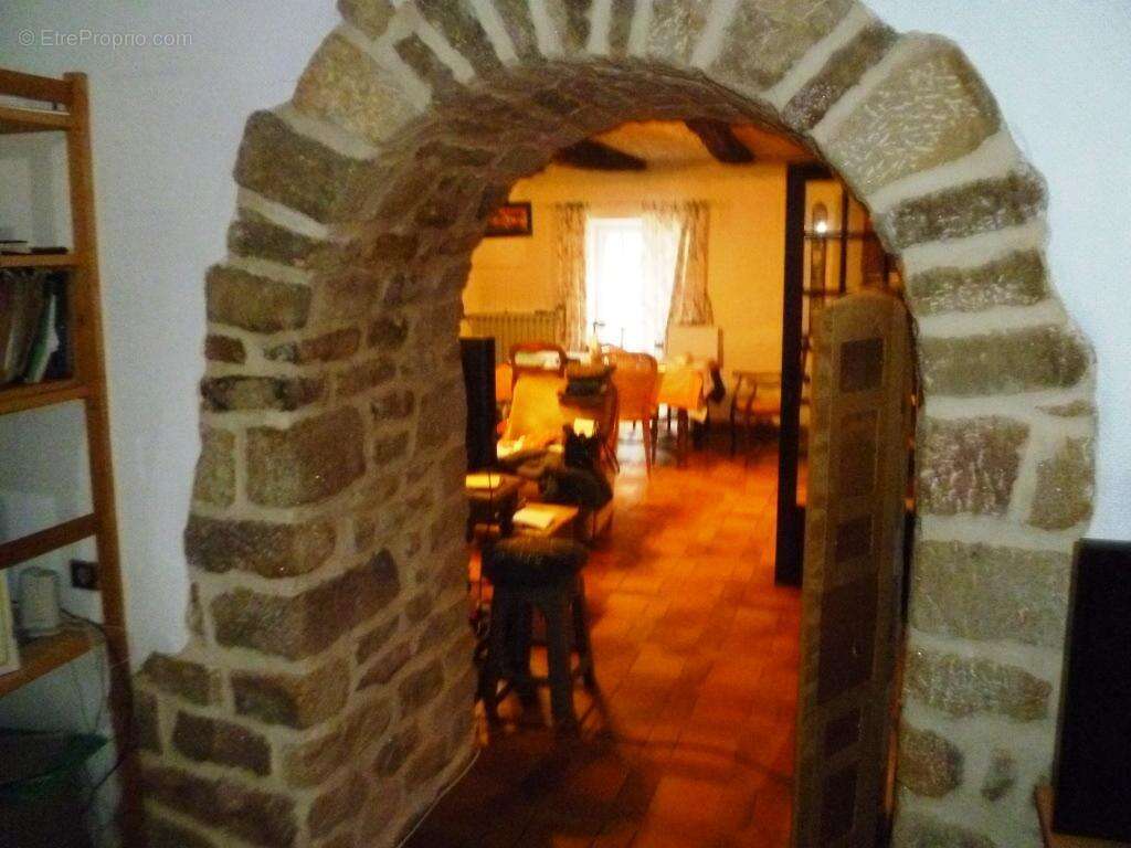 Commerce à GUEMENE-SUR-SCORFF