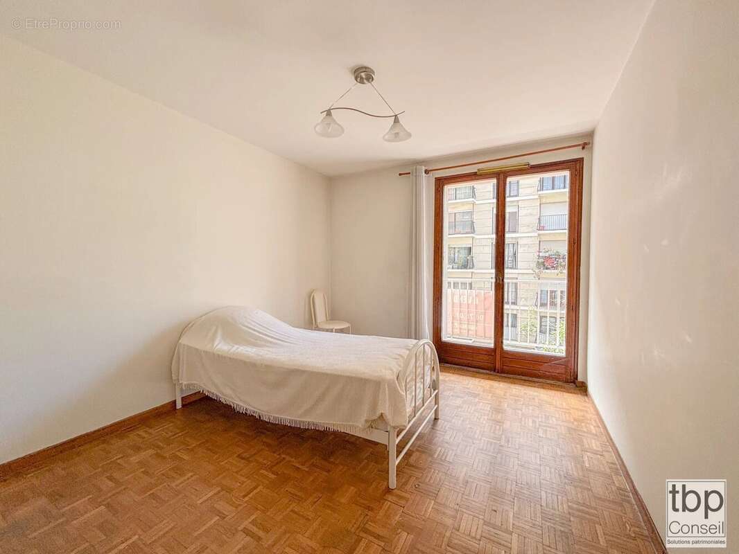 Appartement à MARSEILLE-3E
