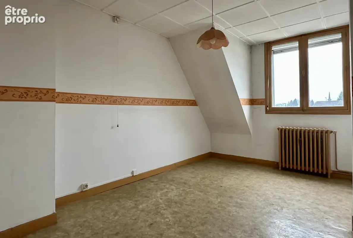 AVION-maison de ville-3 chambres-jardin-cave - photo 10