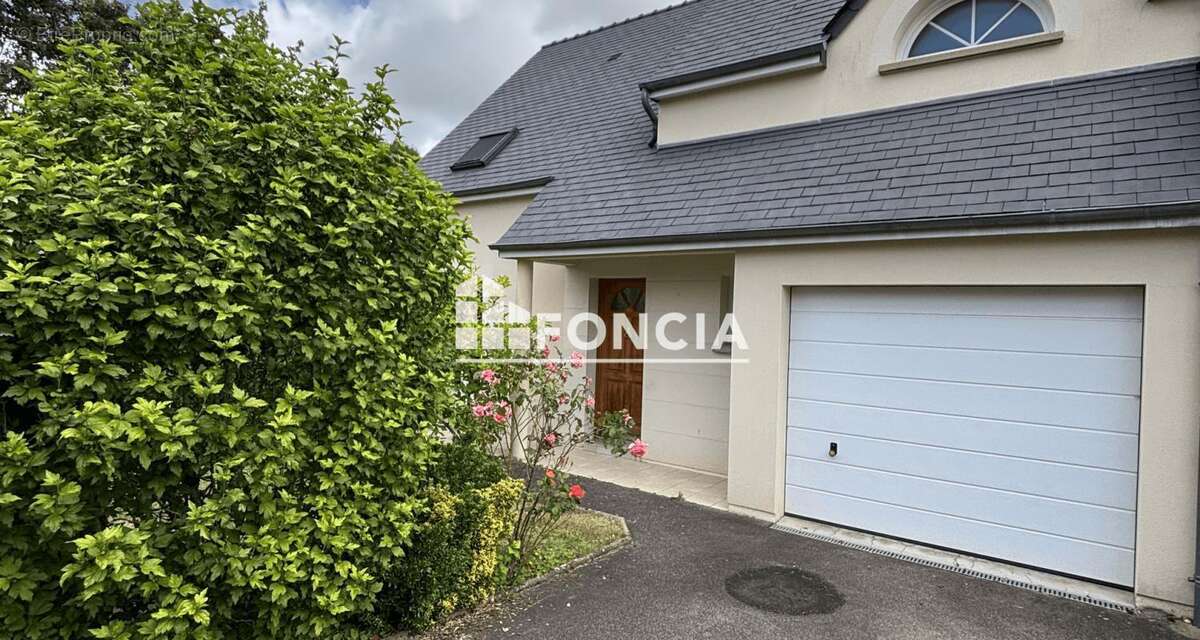 Maison à L'HUISSERIE