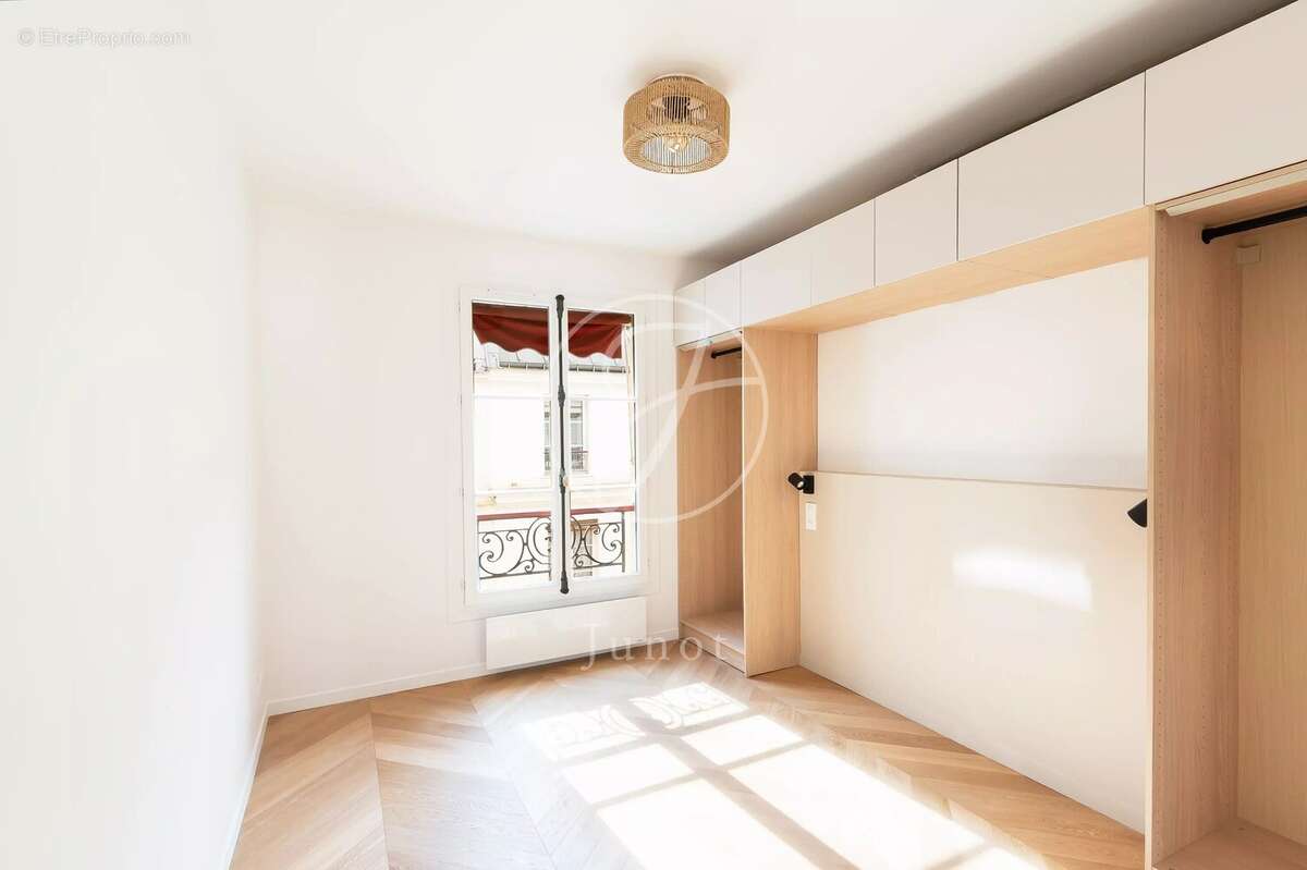 Appartement à PARIS-9E