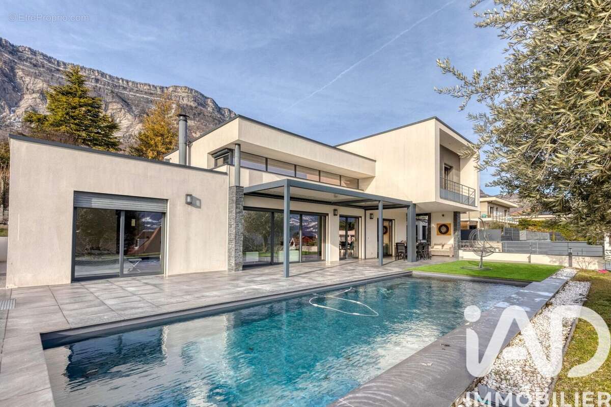 Photo 2 - Maison à SAINT-ISMIER