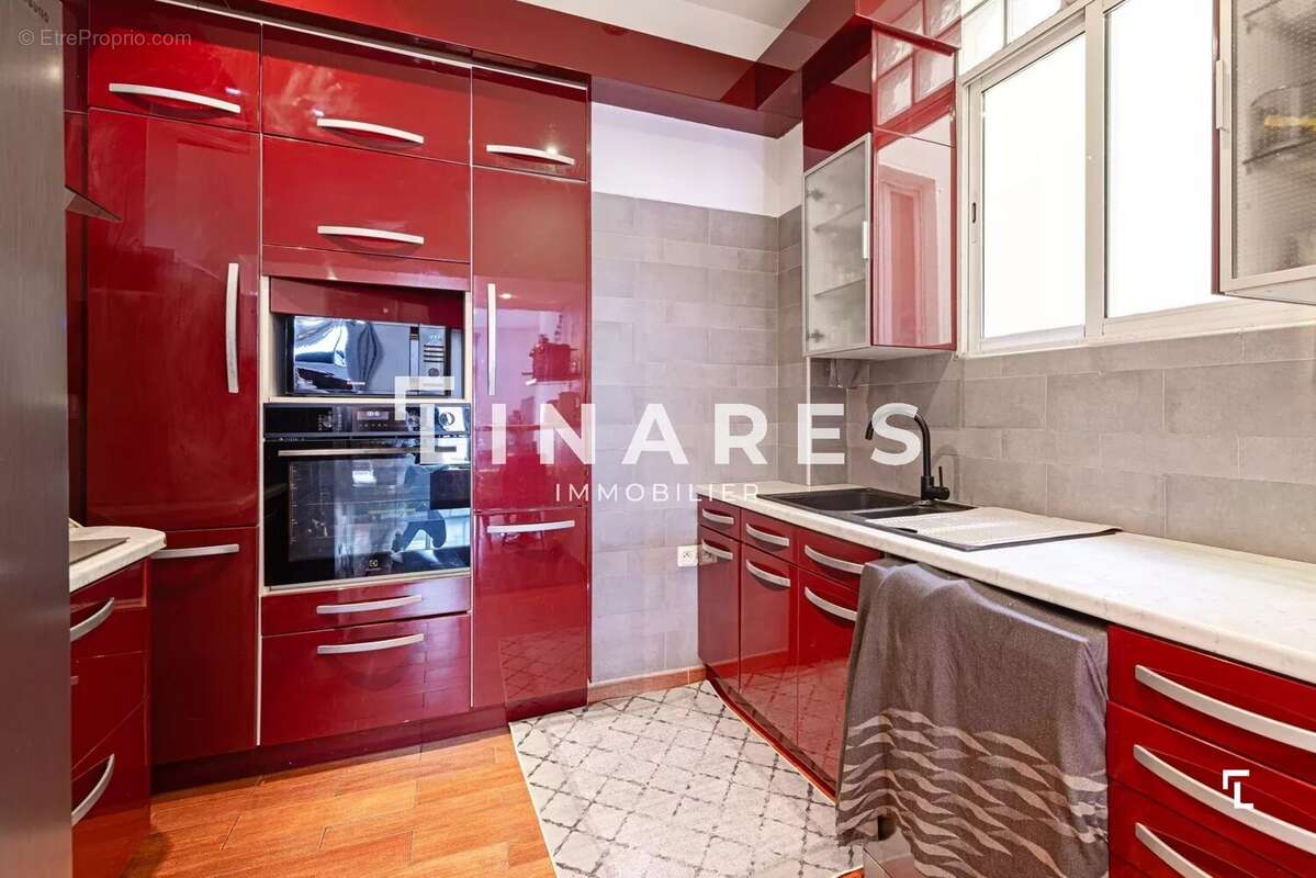 Appartement à MARSEILLE-6E