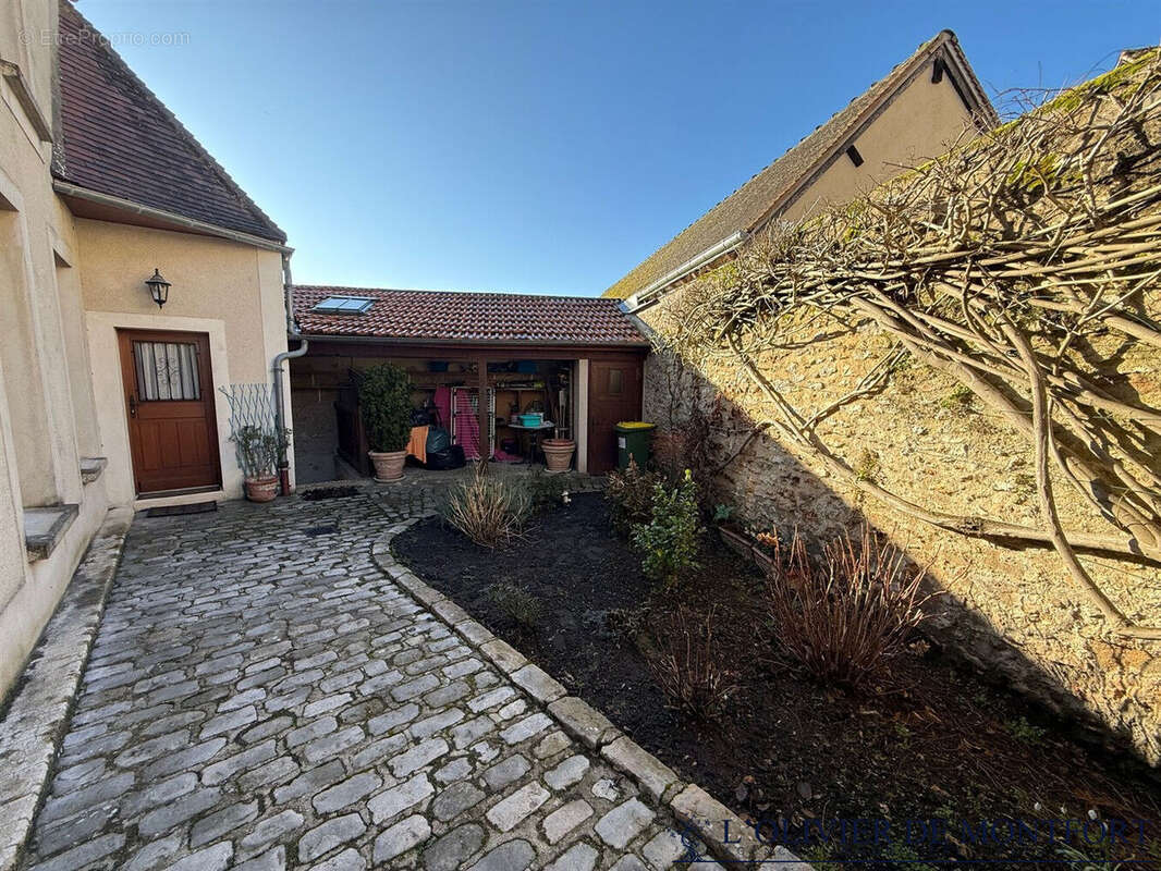 Maison à MONTFORT-L'AMAURY