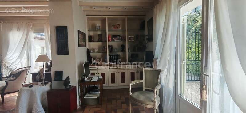 Maison à FONTVIEILLE