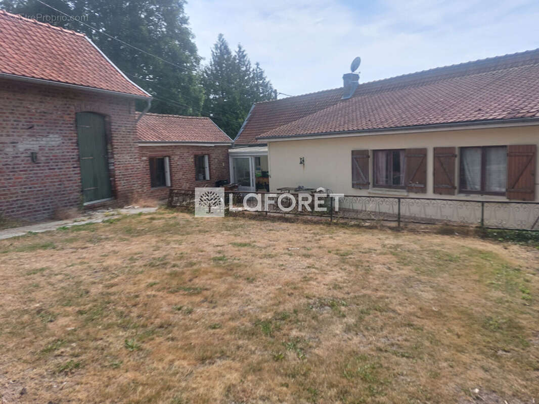 Fermztte sur 3256 m² - photo 7