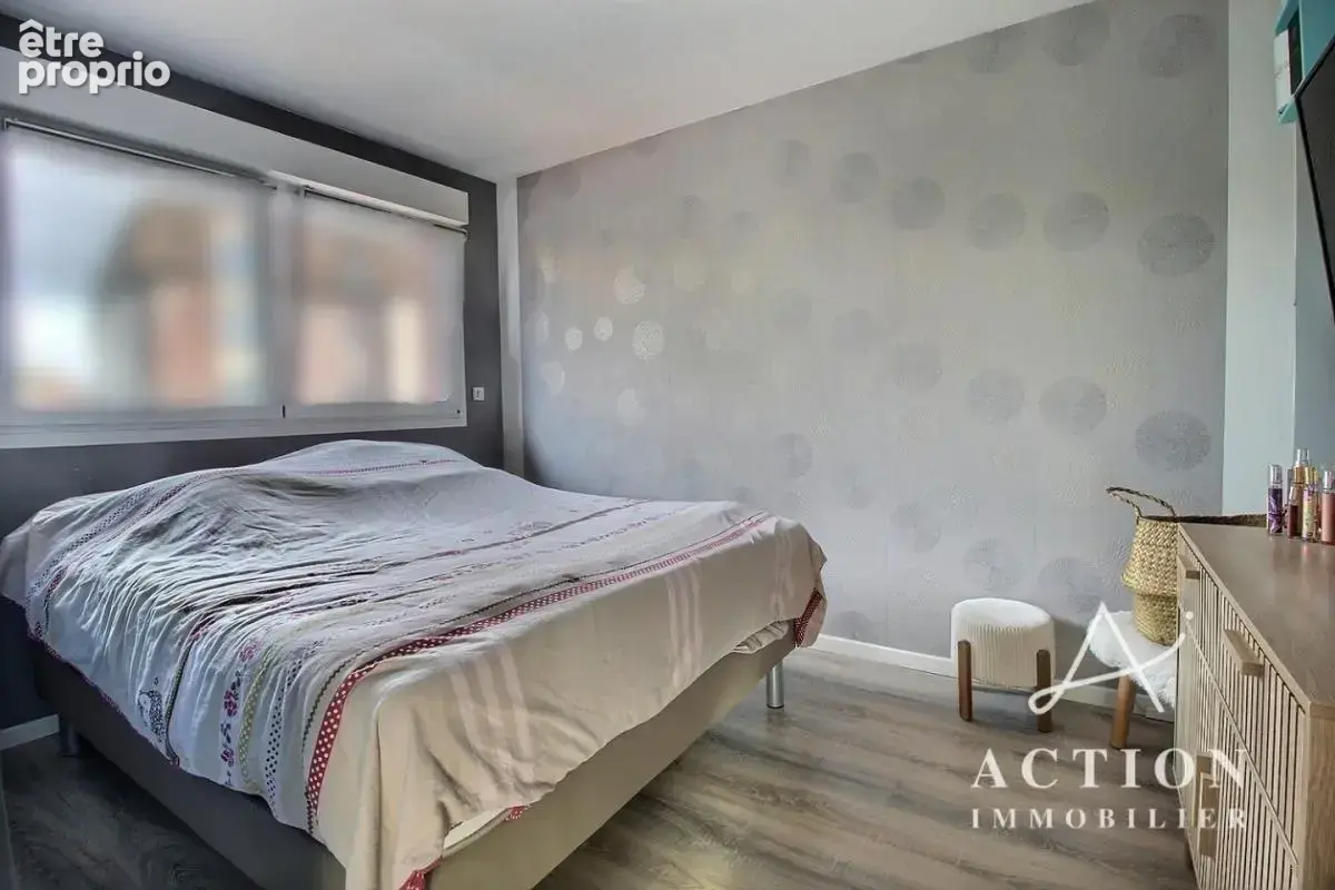 Maison contemporaine de 2015 - 96 m² - 3 chambres - jardin - garage - parking - photo 8