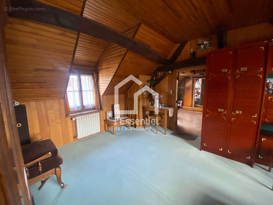 A VENDRE - Maison Verneuil Sur Seine centre ville, dépendance, Atelier - photo 13