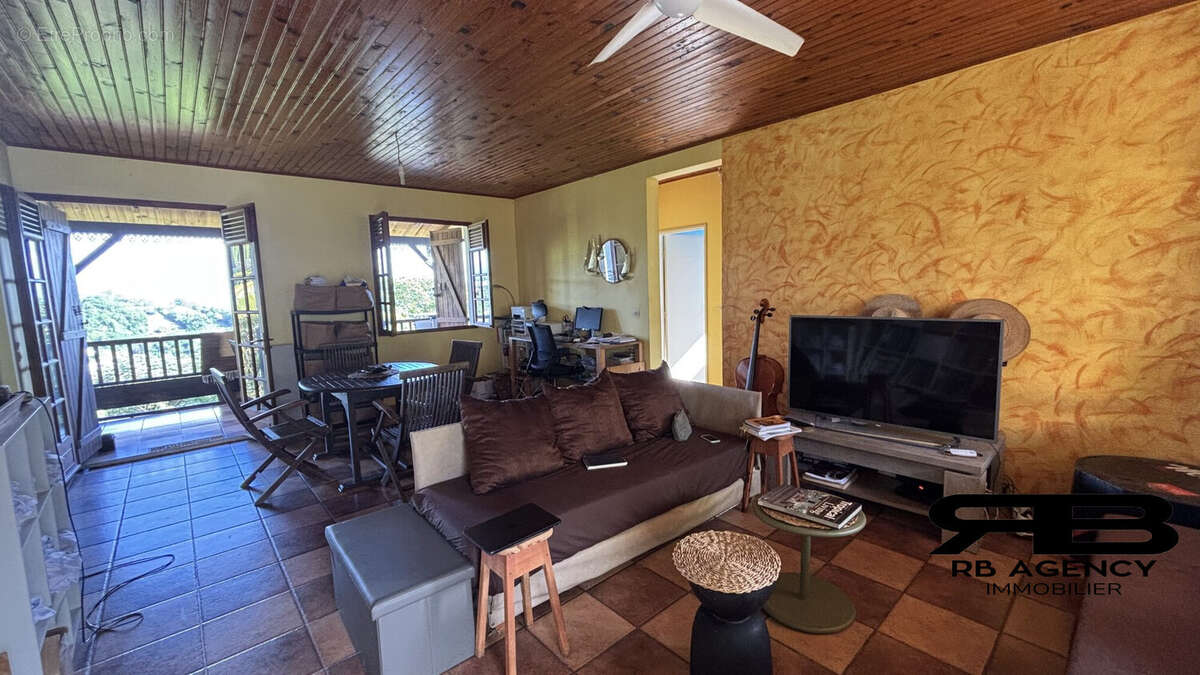 Maison à LA TRINITE