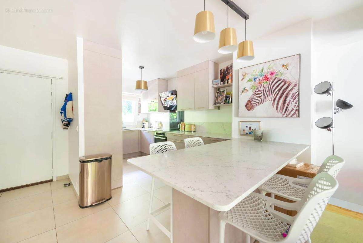 Appartement duplex de 4 pièces de 98 m² à Ville-d'Avray - photo 4