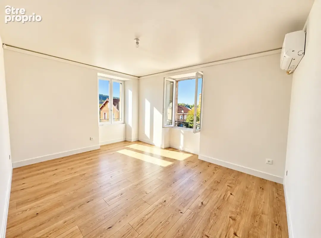 En exclusivité à Ronchamp : Bel appartement rénové de 115 m2 - photo 3