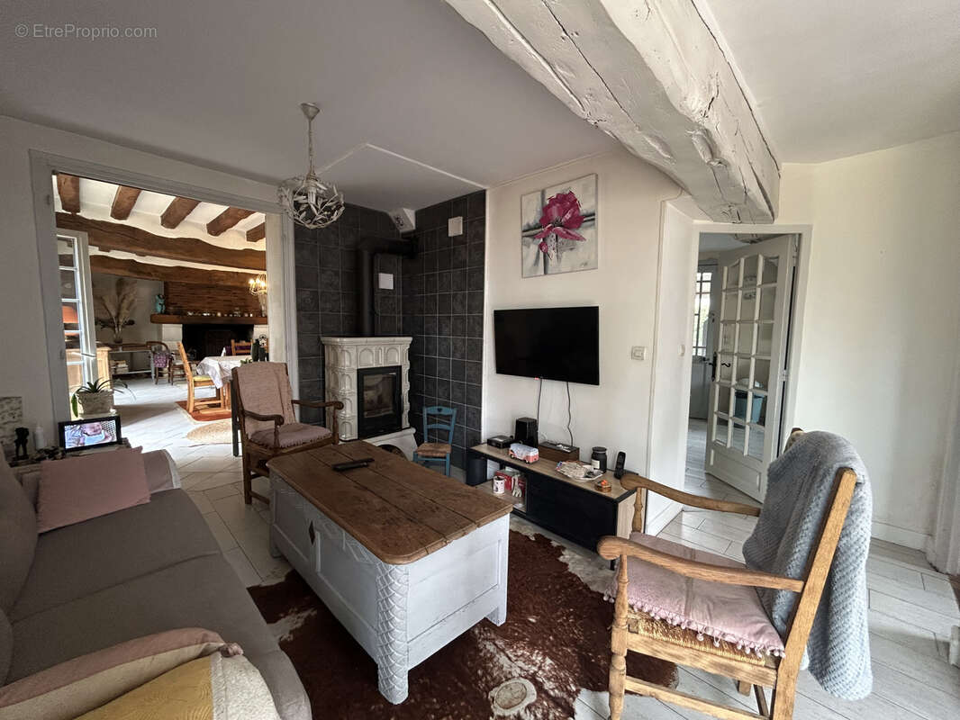 Maison 175 m² à Champs  - photo 4