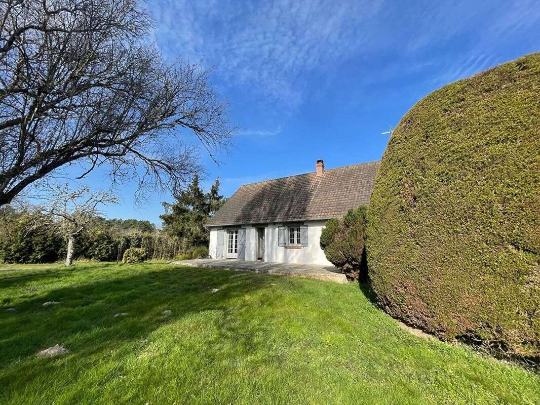 Maison à LA FERTE-SAINT-CYR