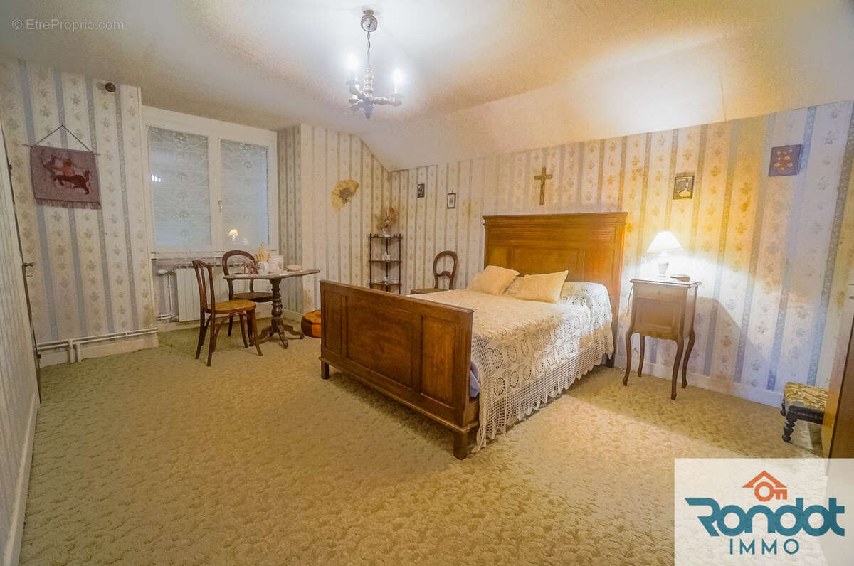 Maison à CUSSEY-LES-FORGES