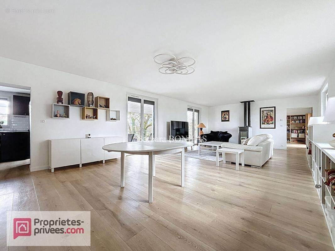 Maison à SAINT-SULPICE