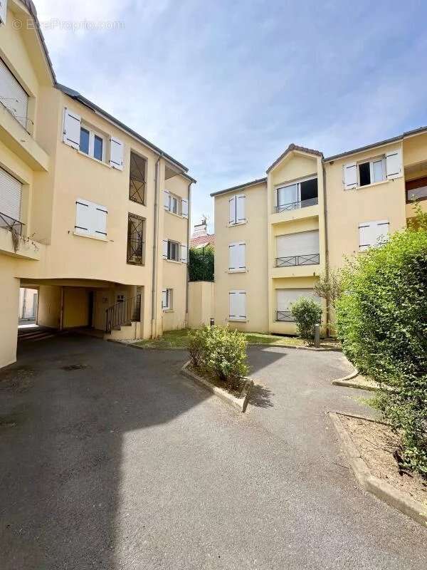 Bel appartement F3 centre-ville avec parking ! - photo 10