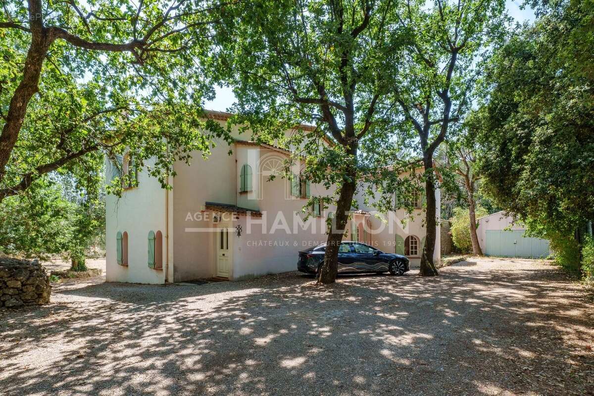 Mas Provençal d’Exception – Piscine 15 x 7 m – Parc Plat de 2 181 m² – Dépendances – Grasse - photo 24