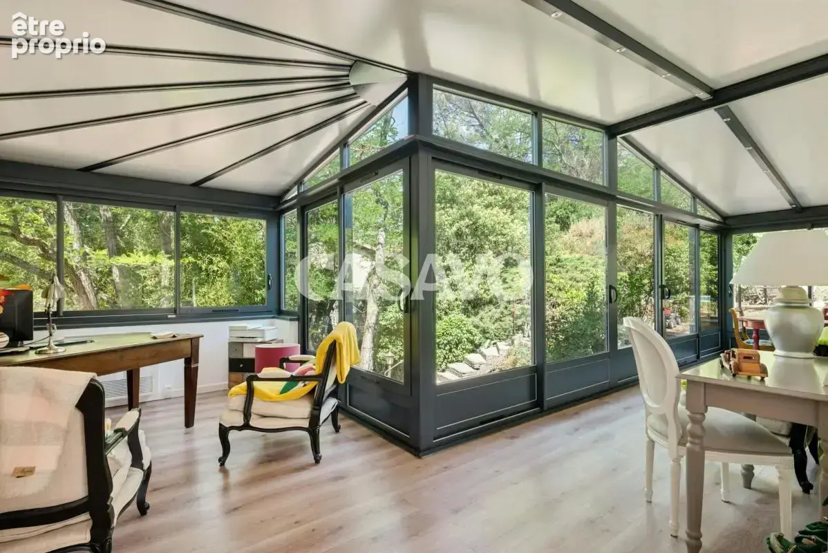 Vente Maison 7 pièces de 240m² - 13100 Saint-Marc-Jaumegarde - photo 11
