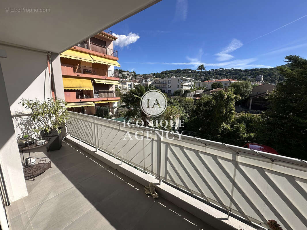 Appartement à LE CANNET
