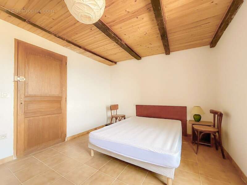 Appartement à LINGUIZZETTA