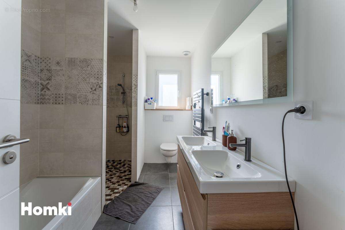 Maison à VILLENAVE-D'ORNON