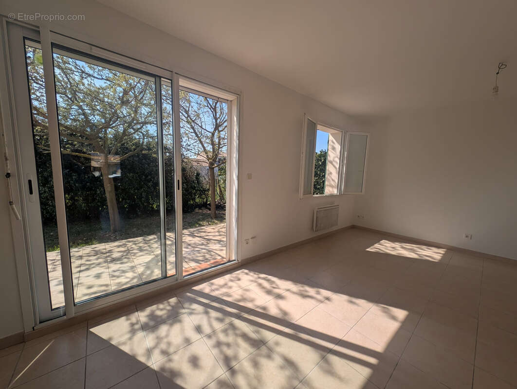 Maison à LEZIGNAN-CORBIERES