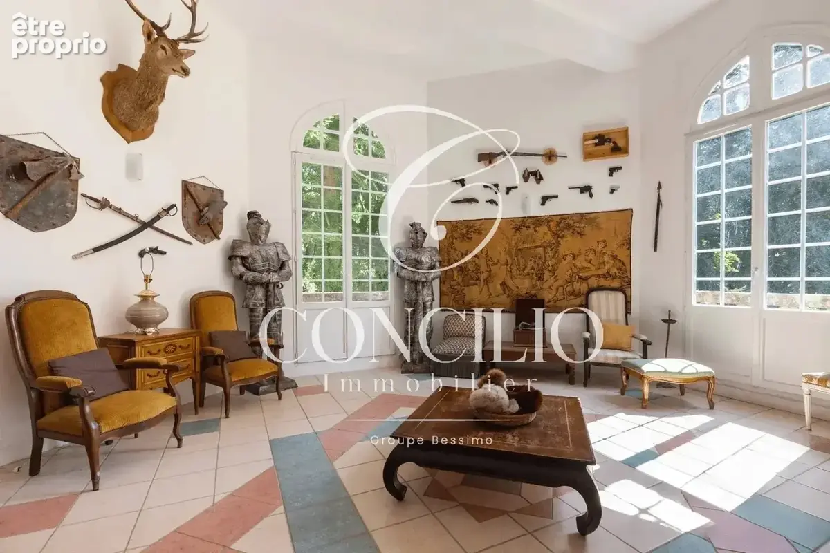 Château de caractère – 1 200 m² – domaine de 4,5 hectares – à 120 km de paris - photo 7