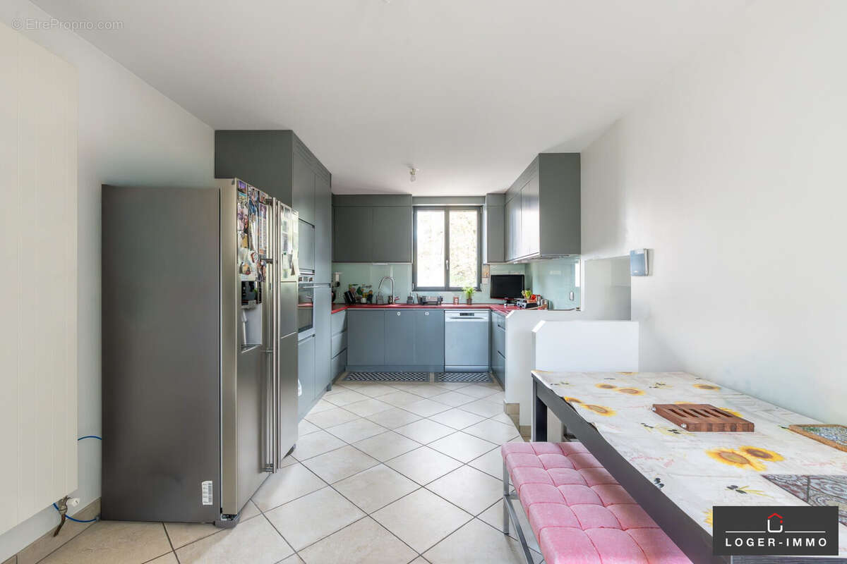 Maison à LE PERREUX-SUR-MARNE