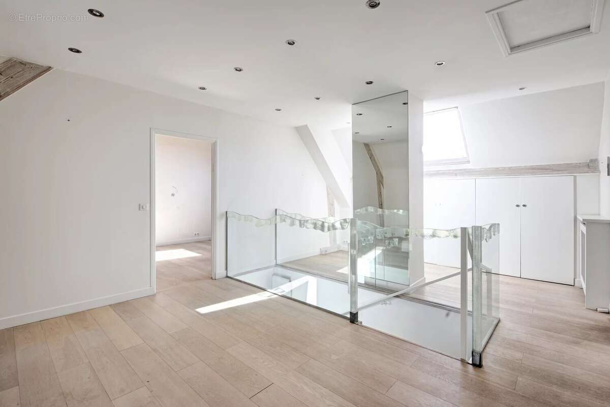 Maison à SAINT-MAUR-DES-FOSSES