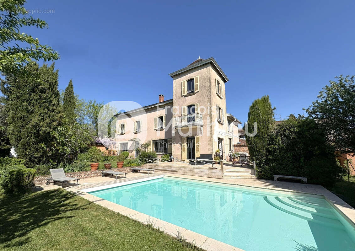 Maison à CHATILLON-SUR-CHALARONNE