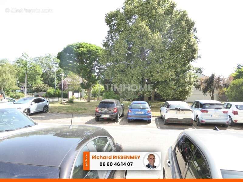Appartement à BRUYERES-LE-CHATEL