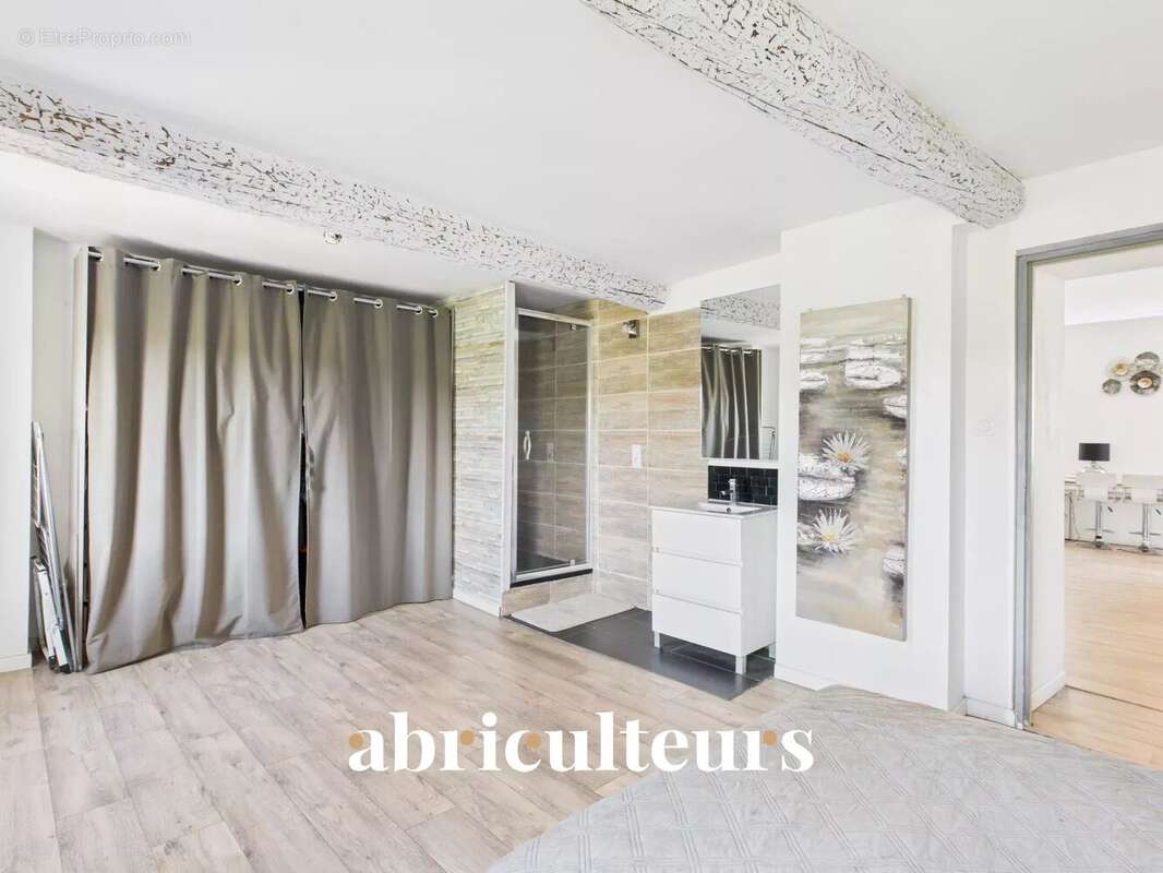 Appartement à CALLIAN