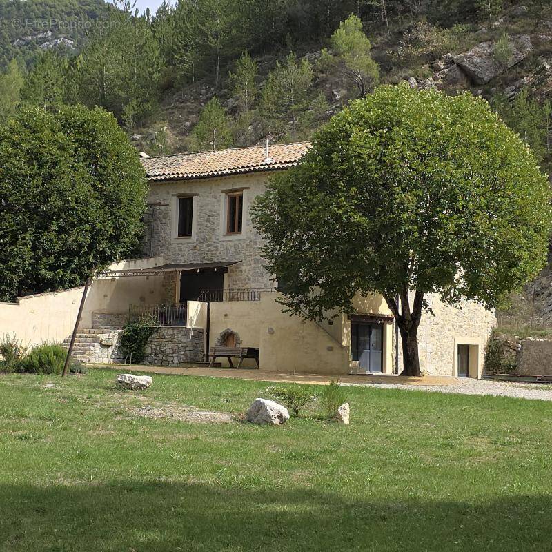 Maison à BUIS-LES-BARONNIES