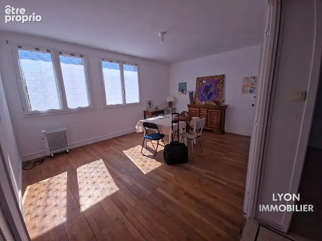 Appartement t3 - proche bron centre - photo 2