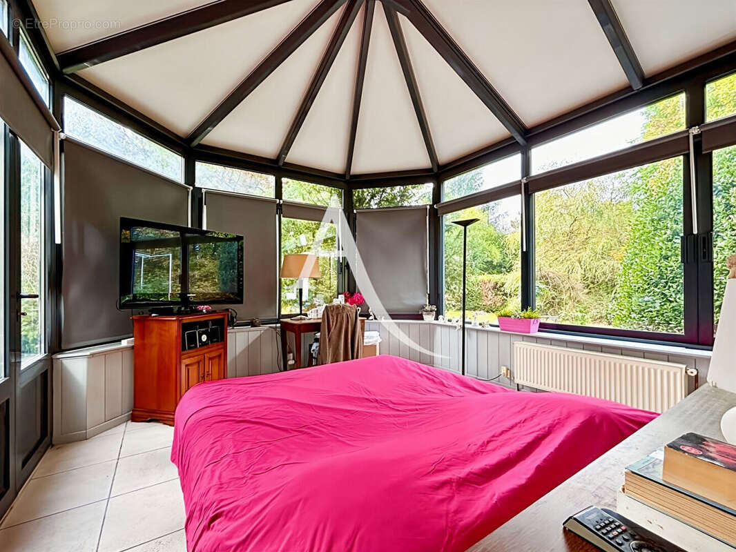 Maison à LES ESSARTS-LE-ROI