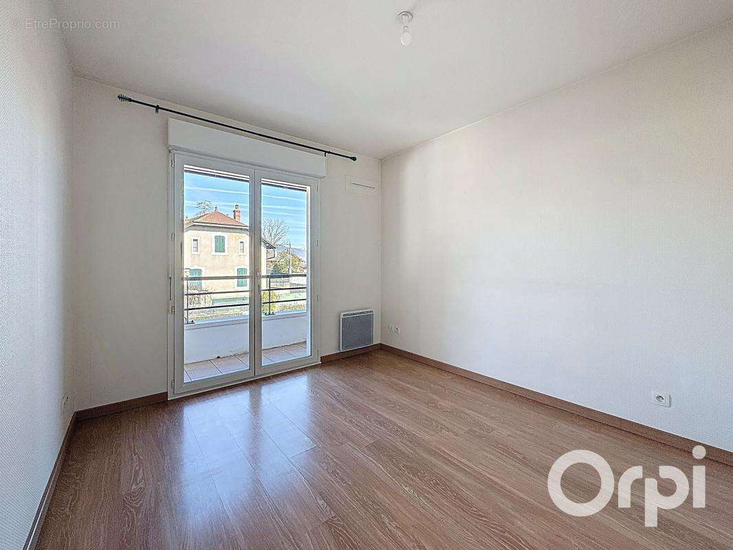 Appartement à REIGNIER