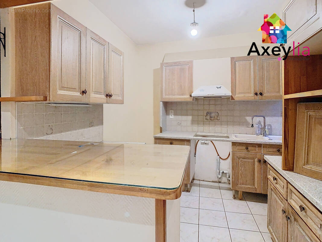 Maison à CHENAY-LE-CHATEL