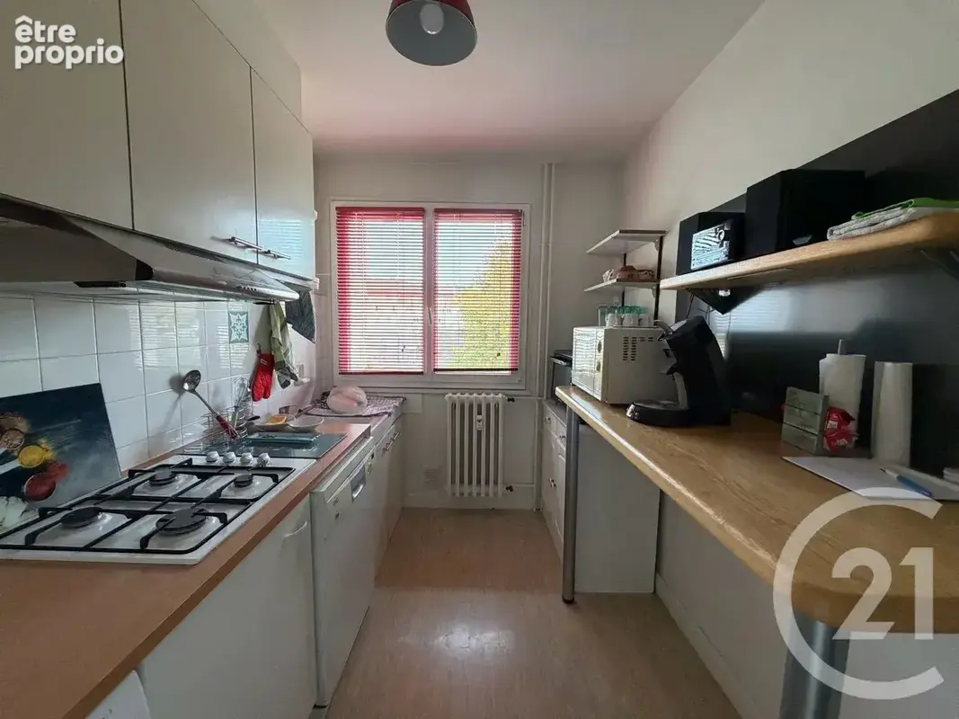 Appartement 5 pièces 71 m² à vendre à Aurillac (15000) - photo 5