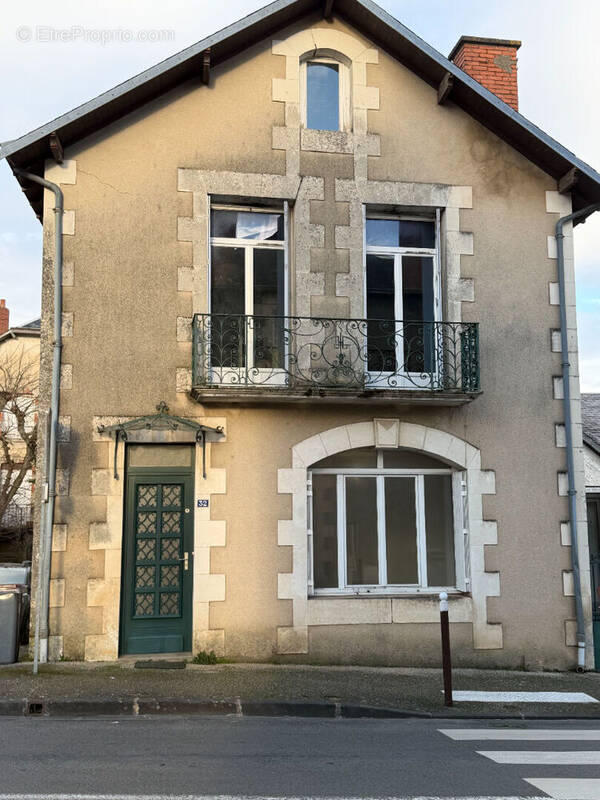 Maison à VIVONNE