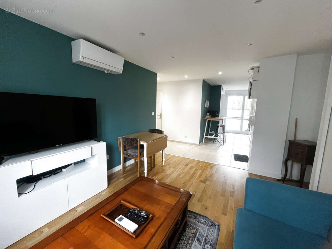 HIDRI IMMO PLUS vous propose un T4 rénové lumineux et climatisé coup de coeur assuré à Grenoble - photo 11