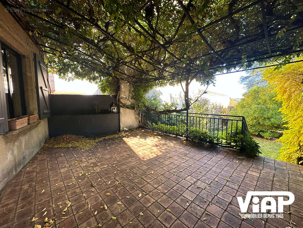 Maison à AIXE-SUR-VIENNE