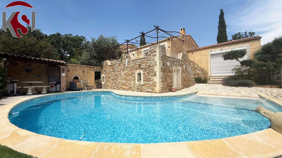 Villa t6 avec jardin clos garage atelier terrasse cuisine d'été salle de sport et piscine - photo 16