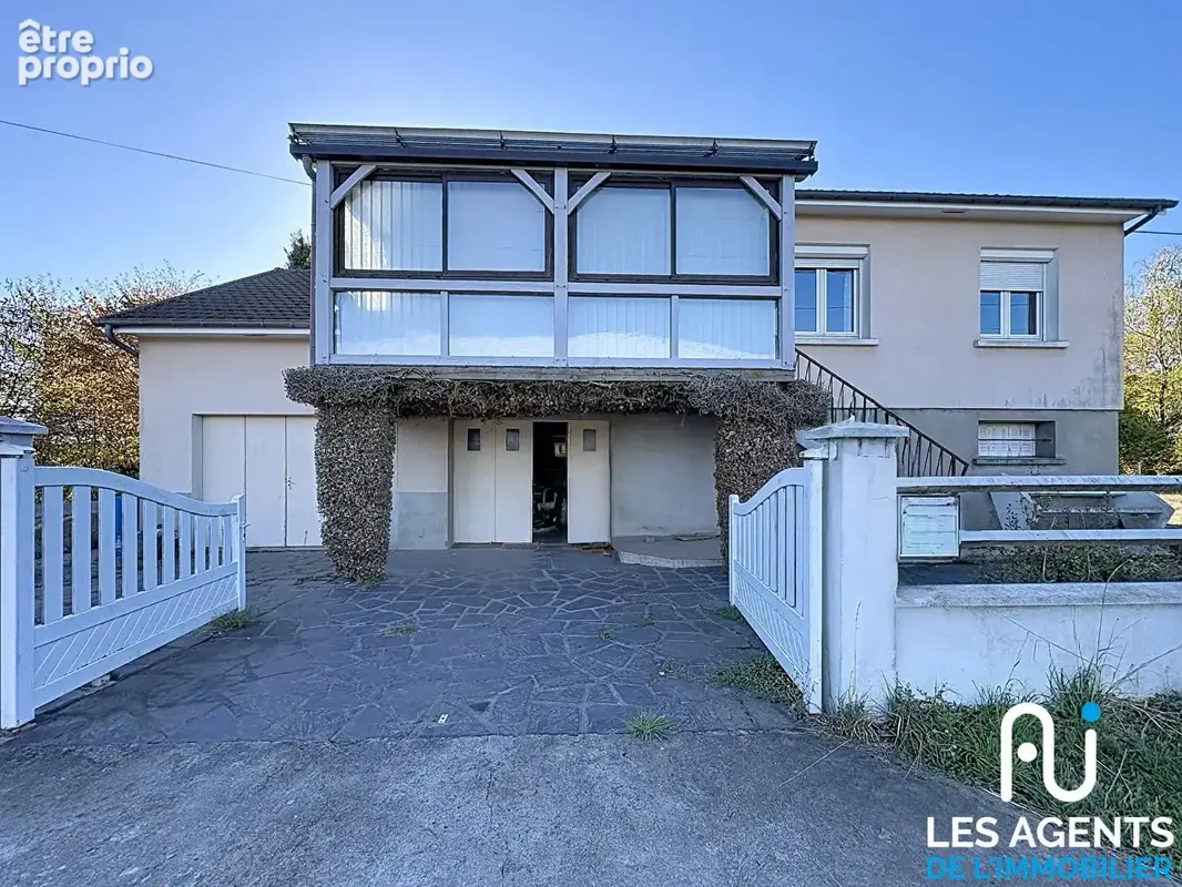 Photo Maison à Saint-Laurent-Des-Bois au prix de 117 000€