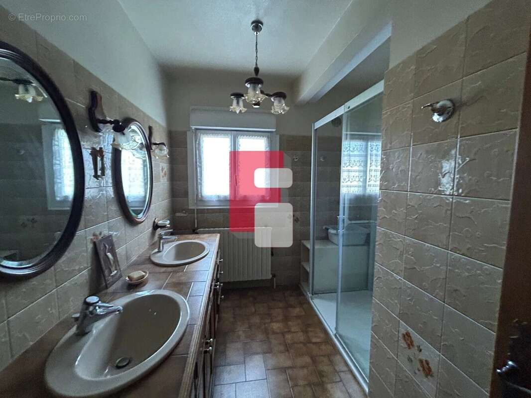 Maison à BREVIANDES