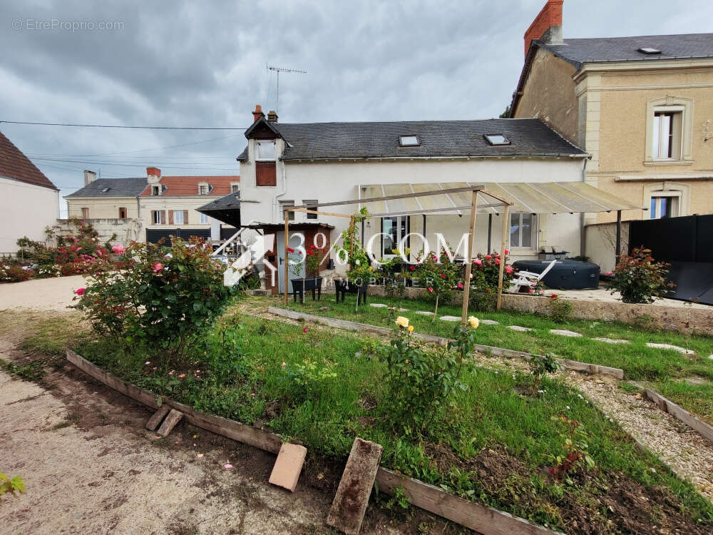 Maison à NAINTRE