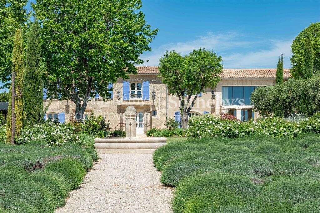Maison à MAUSSANE-LES-ALPILLES