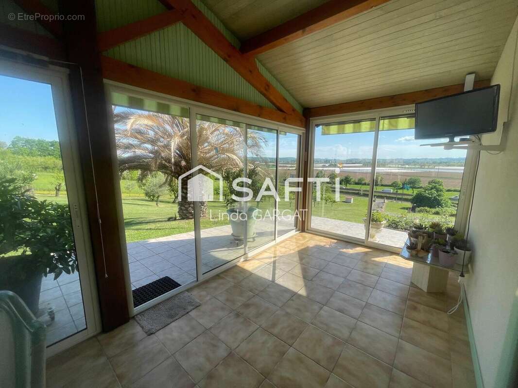 Photo 9 - Maison à PORT-SAINTE-MARIE