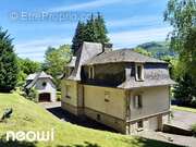 Maison à VIC-SUR-CERE