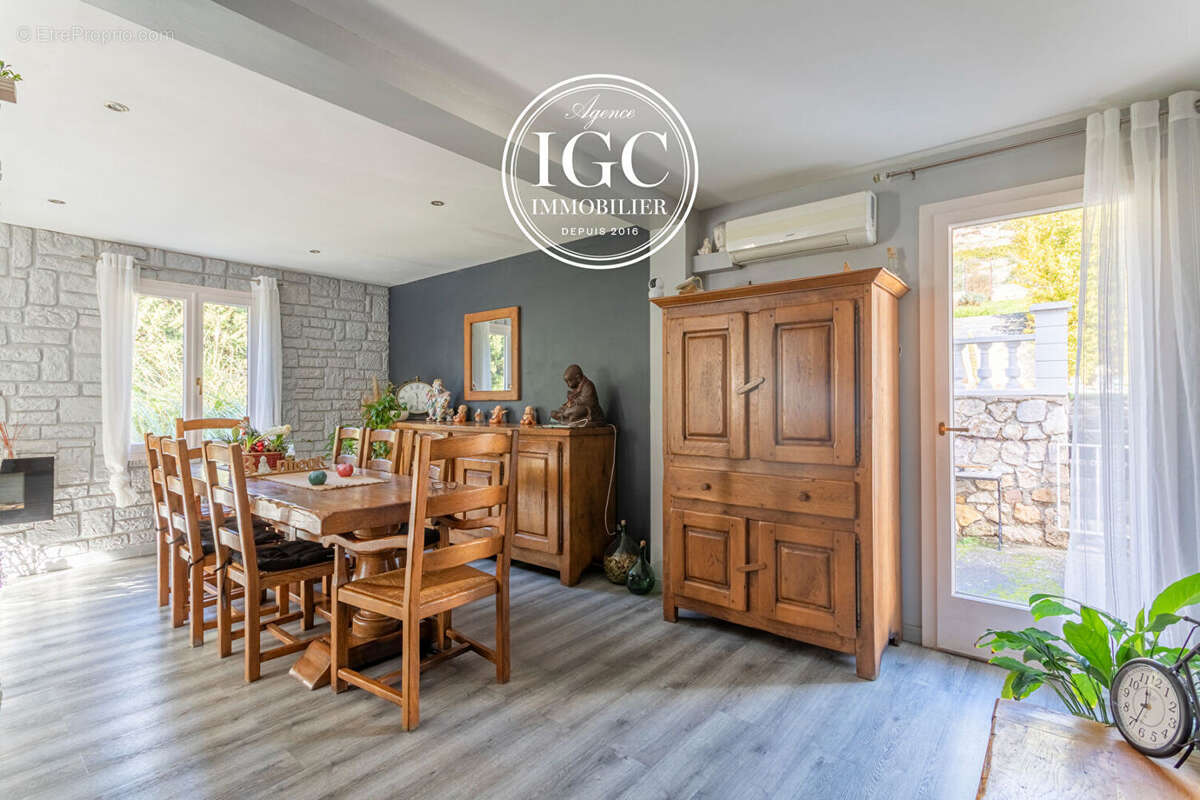 Maison à ENSUES-LA-REDONNE